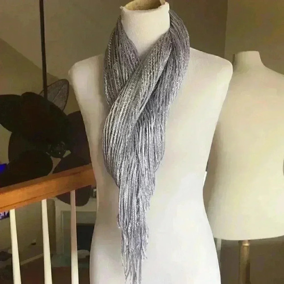 Sparkle silver scarf - Picture 5 of 7